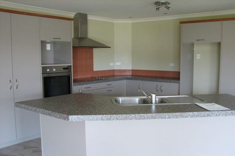 Photo of property in 11 Everton Place, Grandview Heights, Hamilton, 3200