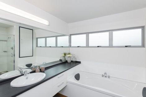 Photo of property in 2 Turanga Street, Kaiti, Gisborne, 4010