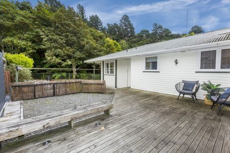 Photo of property in 29 Korau Grove, Stokes Valley, Lower Hutt, 5019