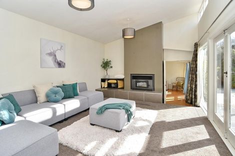 Photo of property in 182 Main North Road, Redwood, Christchurch, 8051