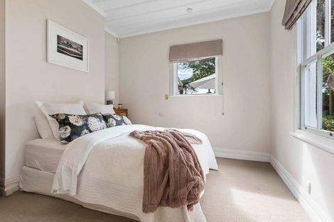 Photo of property in 229 Eskdale Road, Birkenhead, Auckland, 0626