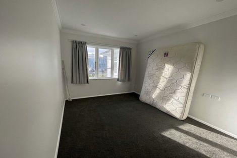 Photo of property in 19 Beauchamp Street, Tawa, Wellington, 5028