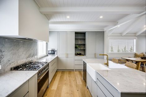 Photo of property in 12 Taruna Place, Havelock North, 4130