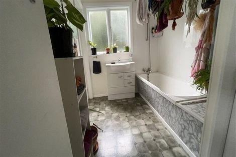 Photo of property in 82-84 Queen Street, Westport, 7825