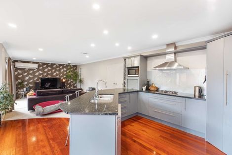 Photo of property in 38 Baltersan Drive, Flat Bush, Auckland, 2016