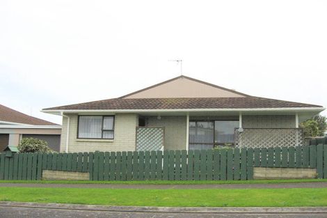 Photo of property in 1b Tuahu Place, Waitara, 4320