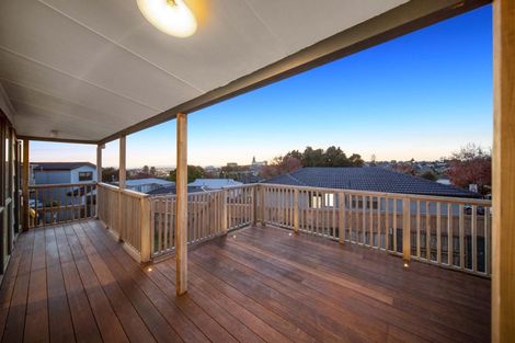 Photo of property in 168 Ransom Smyth Drive, Goodwood Heights, Auckland, 2105