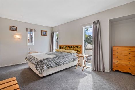 Photo of property in 1 Farnham Place, Ilam, Christchurch, 8041