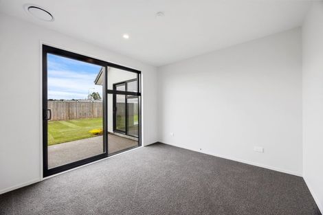 Photo of property in 18 Plover Avenue, Amberley, 7410