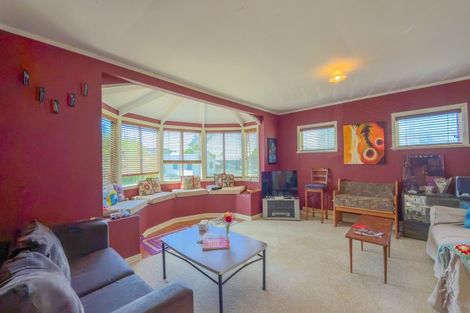 Photo of property in 128 Hampton Road, Whangamata, 3620