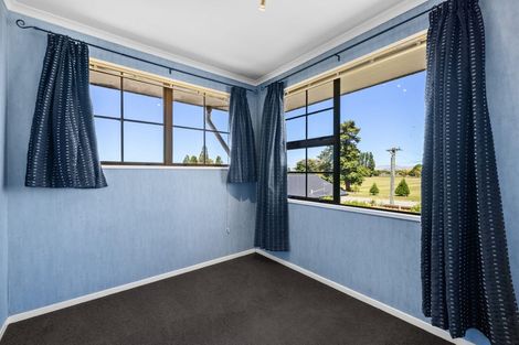 Photo of property in 49 Sturrocks Road, Redwood, Christchurch, 8051