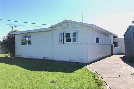 Photo of property in 155 School Road, Clive, 4102