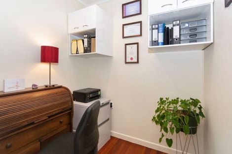 Photo of property in 70 Tirimoana Road, Te Atatu South, Auckland, 0602