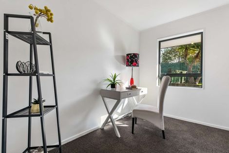 Photo of property in 32 Legacy Drive, Henderson, Auckland, 0612
