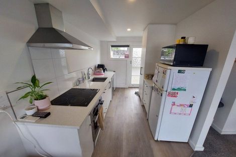 Photo of property in 33 Fulford Street, New Plymouth, 4310