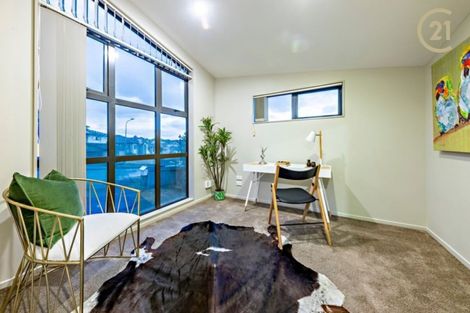 Photo of property in 147 Keri Vista Rise, Papakura, 2110
