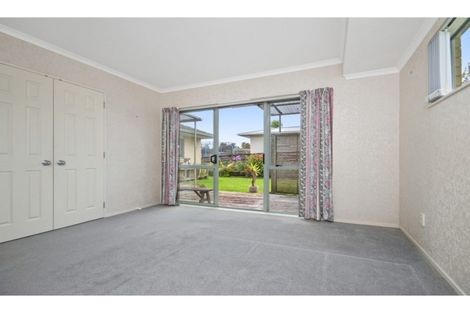 Photo of property in 13b Howden Street, Waiuku, 2123