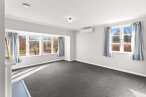 Photo of property in 6 Tilbury Avenue, Hokowhitu, Palmerston North, 4410