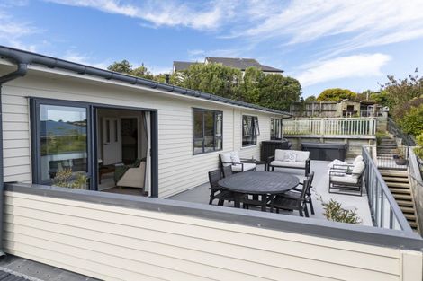 Photo of property in 71 Amapur Drive, Ngaio, Wellington, 6035