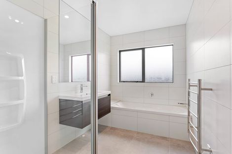 Photo of property in 20 Port Way, Rosehill, Papakura, 2113