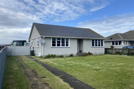 Photo of property in 34 Matipo Street, Castlecliff, Whanganui, 4501