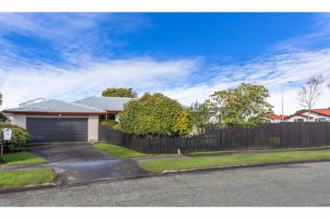 Photo of property in 48 Oldwood Street, Bishopdale, Christchurch, 8053