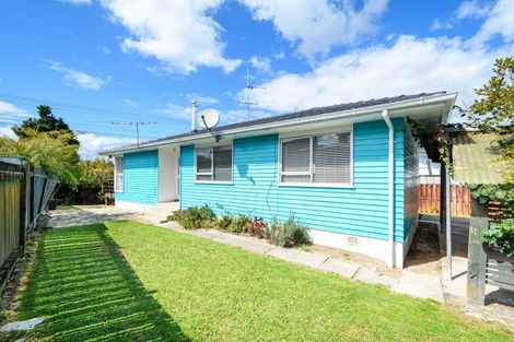 Photo of property in 26 Vina Place, Massey, Auckland, 0614