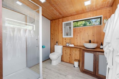 Photo of property in 168 Massey Road, Waipu, 0582