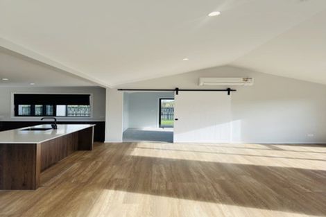 Photo of property in 8 Korako Lane, Baverstock, Hamilton, 3200