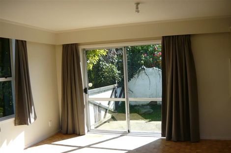 Photo of property in 33 Larchmont Grove, Totara Park, Upper Hutt, 5018