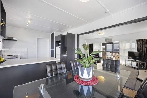 Photo of property in 30 Belair Avenue, Blagdon, New Plymouth, 4310