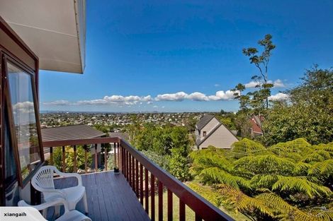 Photo of property in 131 Sunset Road, Totara Vale, Auckland, 0632