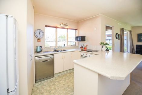 Photo of property in 30a Taylor Terrace, St Andrews, Hamilton, 3200