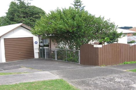 Photo of property in 2/15 Tyburnia Avenue, Mount Albert, Auckland, 1025