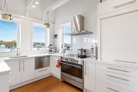 Photo of property in 82 Douglas Street, Highfield, Timaru, 7910