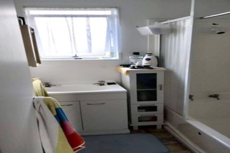 Photo of property in 1/6 Penion Drive, Flat Bush, Auckland, 2023