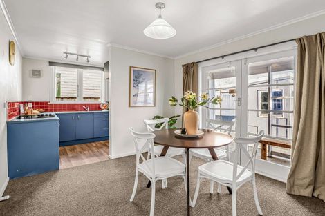 Photo of property in 5 Barrack Street, Whanganui, 4500