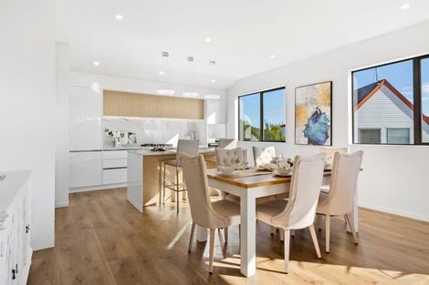 Photo of property in 142c Luckens Road, West Harbour, Auckland, 0618