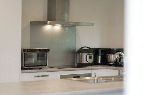 Photo of property in 16a Utauta Street, Waikanae, 5036