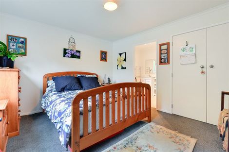 Photo of property in 6 Cemetery Road, Waiuku, 2123