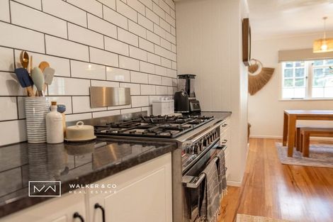 Photo of property in 4 Elmslie Road, Pinehaven, Upper Hutt, 5019