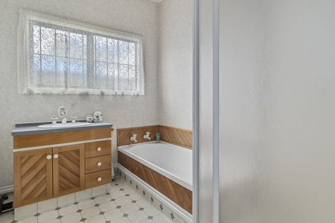 Photo of property in 120 College Place, Poike, Tauranga, 3112