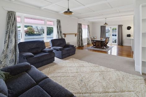 Photo of property in 1213 Caroline Road, Mayfair, Hastings, 4122