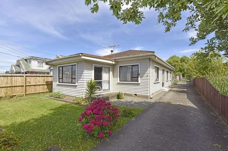 Photo of property in 25 Hargood Street, Woolston, Christchurch, 8062