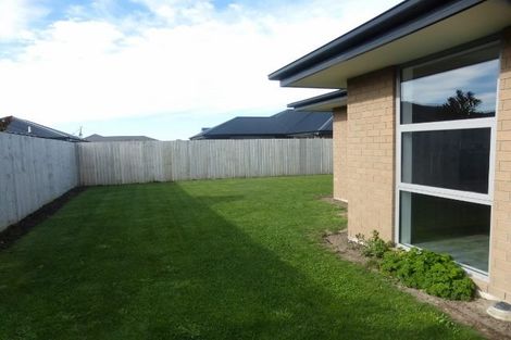 Photo of property in 92 Beaumont Drive, Rolleston, 7614