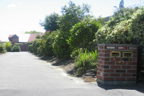 Photo of property in 2/45 Lochee Road, Upper Riccarton, Christchurch, 8041