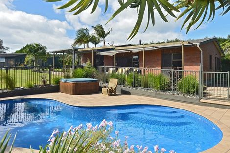 Photo of property in 35 Poplar Lane, Kerikeri, 0293