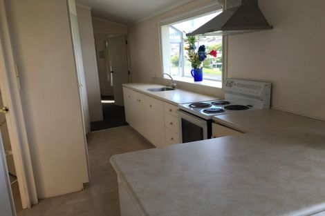 Photo of property in 2/15 Adriatic Avenue, Henderson, Auckland, 0612