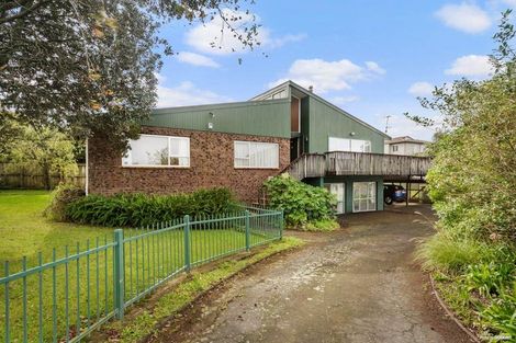 Photo of property in 785 East Coast Road, Northcross, Auckland, 0630