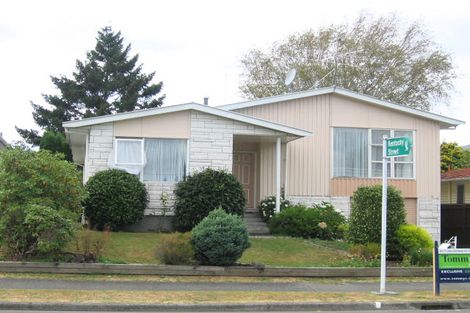 Photo of property in 9 Brightwater Crescent, Totara Park, Upper Hutt, 5018